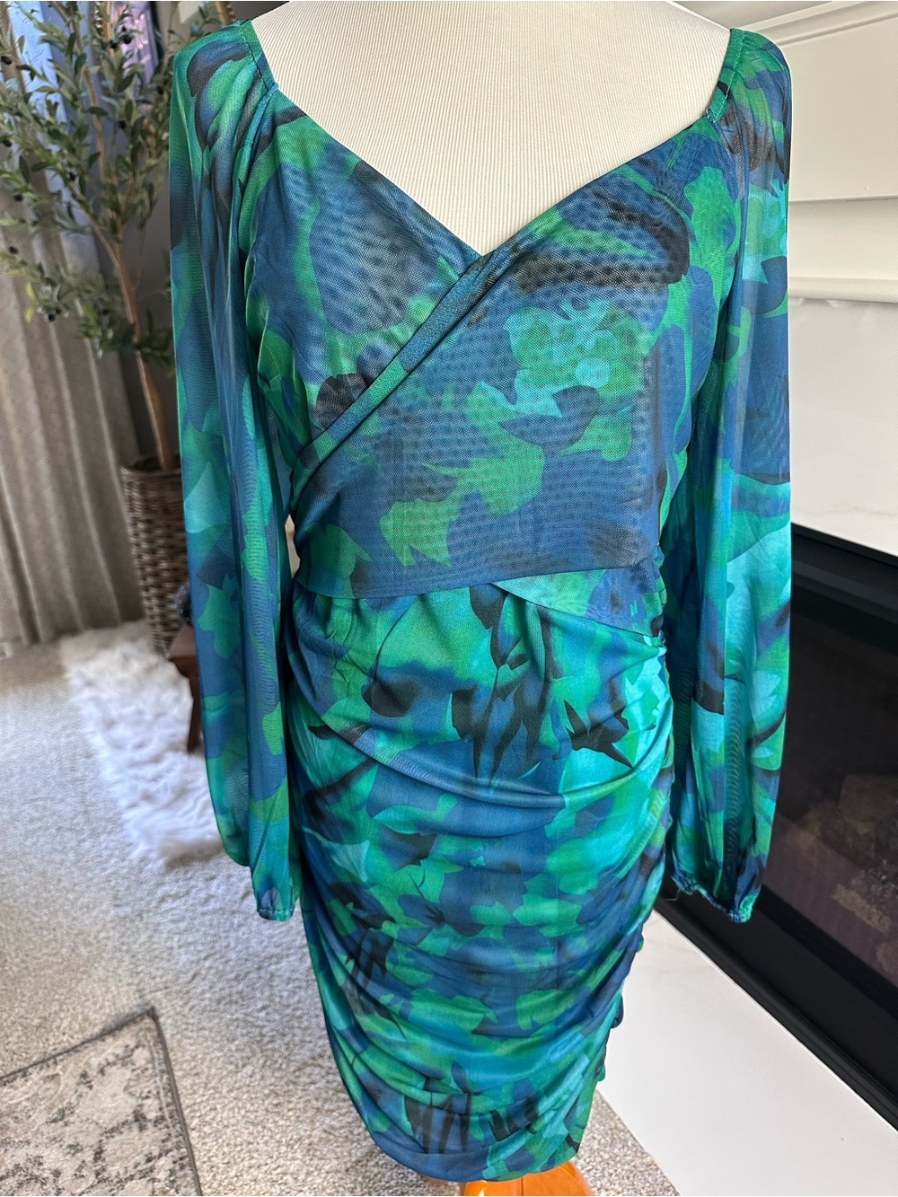NWT Ruched Bodycon Dress - Perfect For Weddings & Holidays